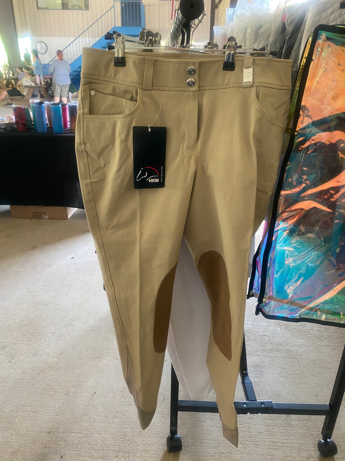 HKM Medium Weight Hunter Breech