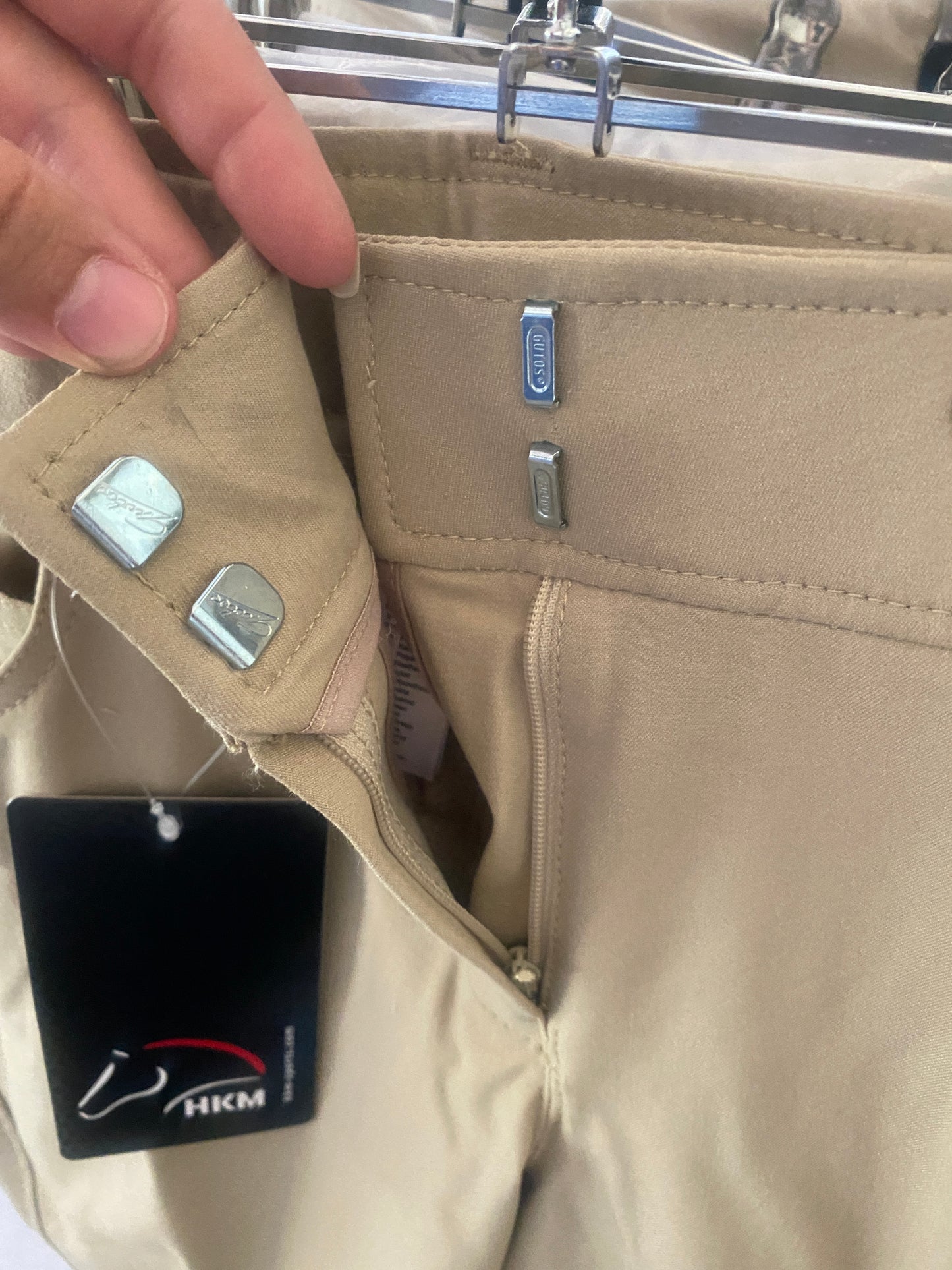 HKM Medium Weight Hunter Breech